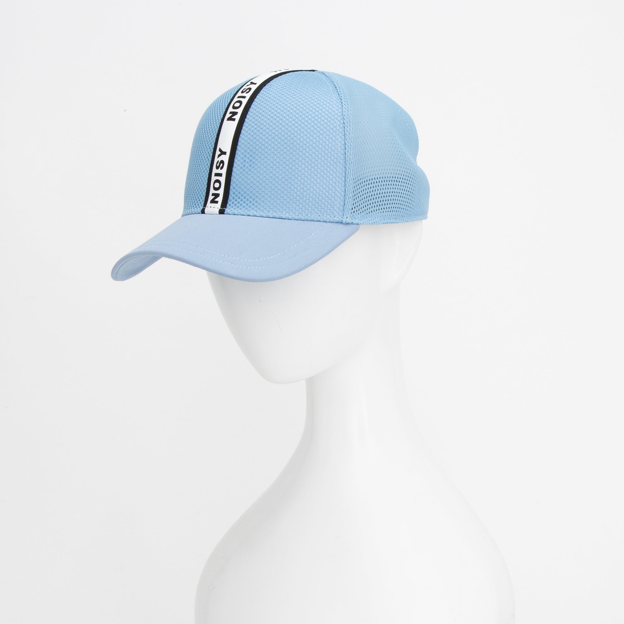 Hat – Noisy Noisy by mieko uesako
